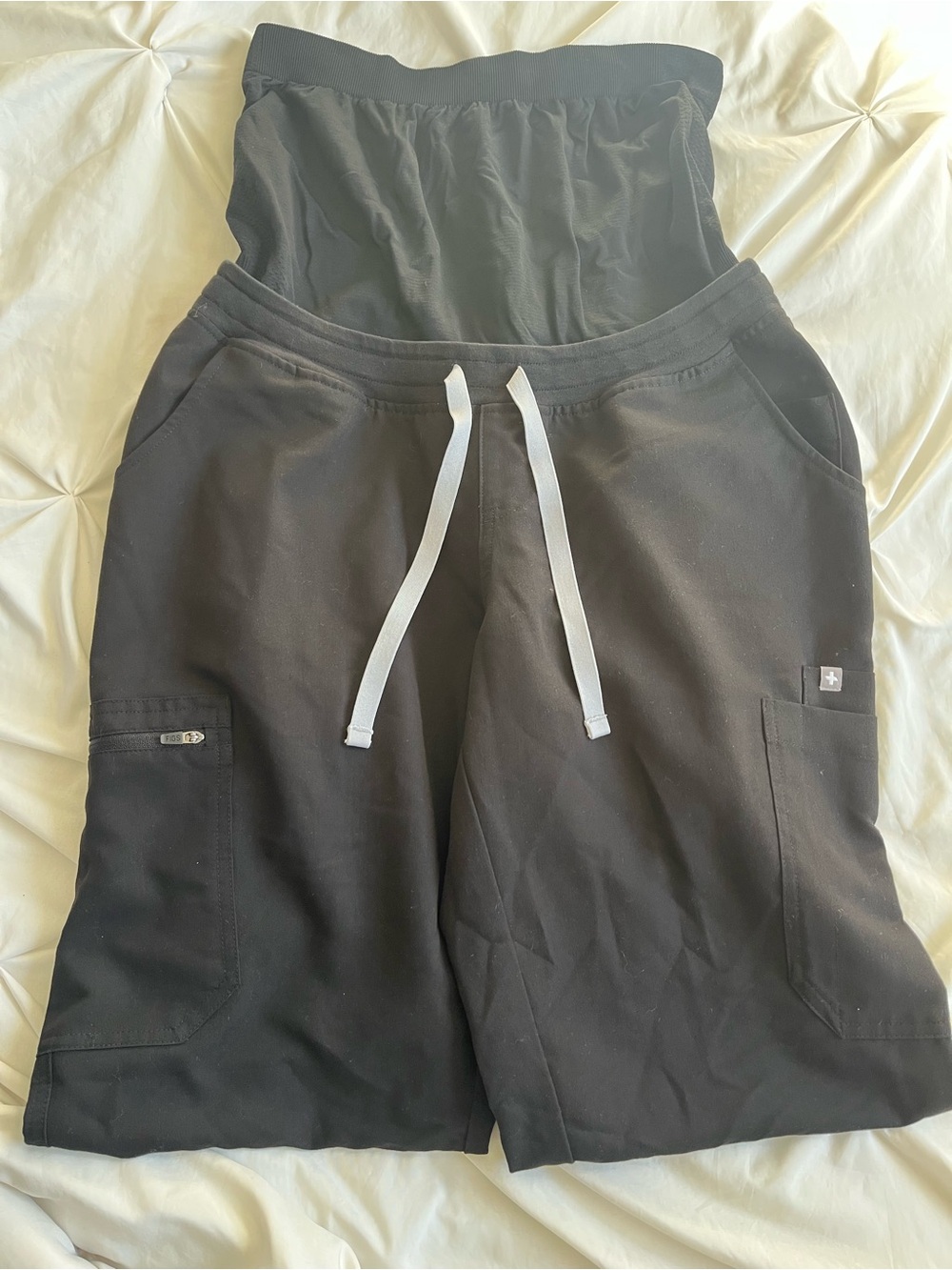 Figs Maternity Scrub Pants with Drawstring - Picture 2 of 3